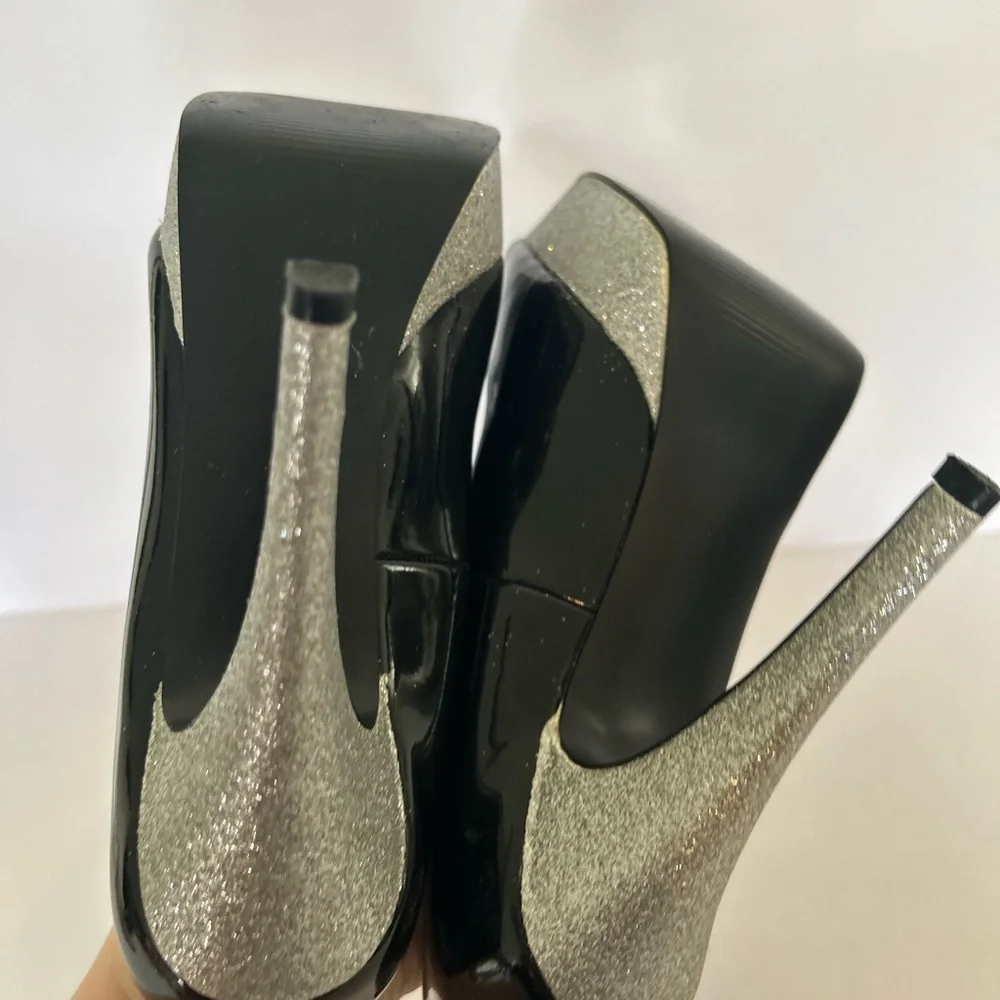 Guess Black and Silver Peep Toe HeelsSize 7